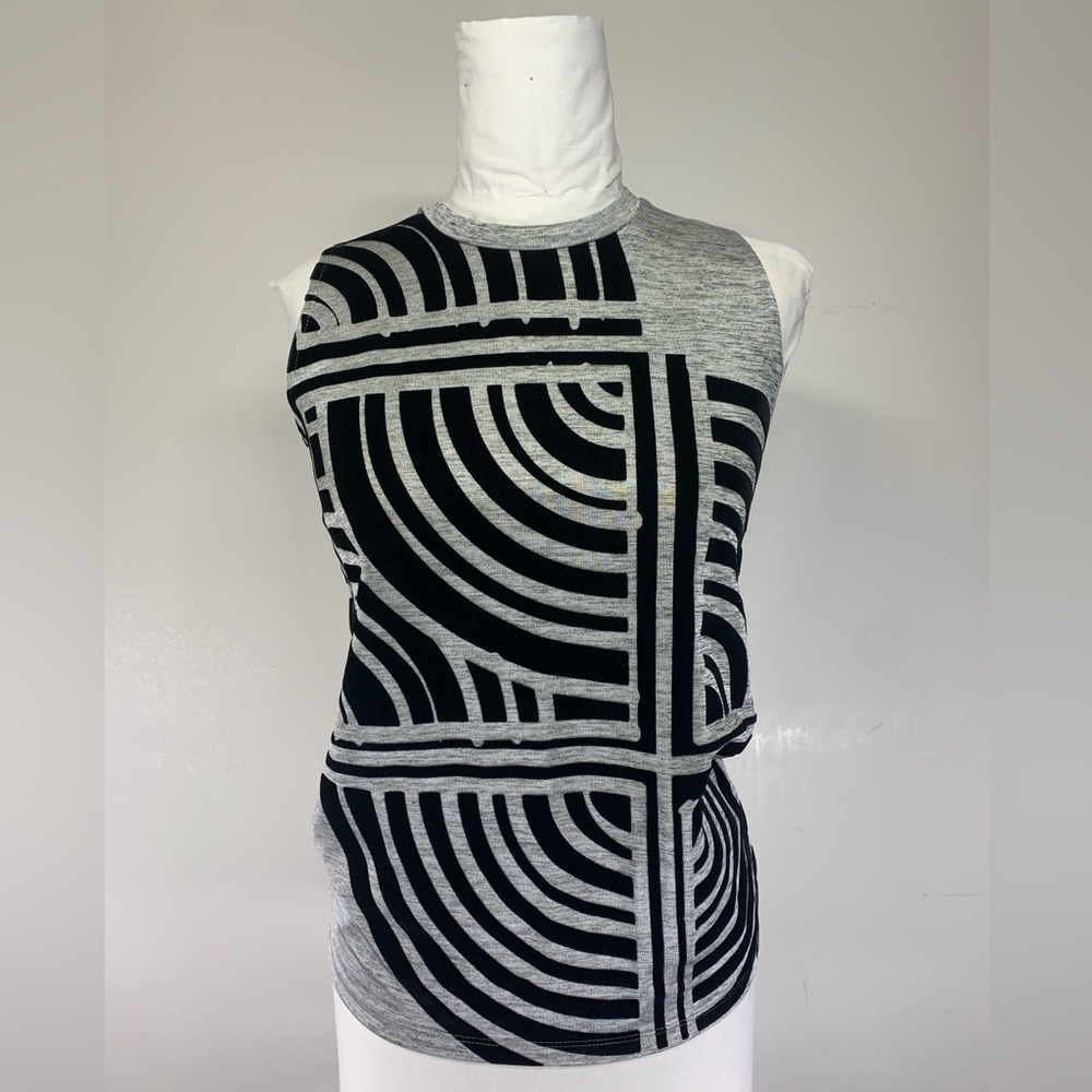 Desigual by Christian Lacroix Gray and Black Abstract Muscle Tee - Size Small